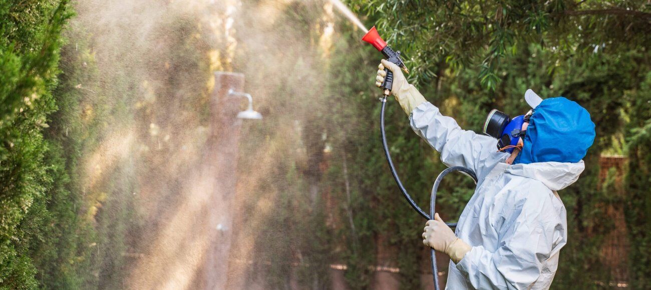 Fumigator,Applying,Plant,Protection,Products,And,Herbicides,To,The,Plants